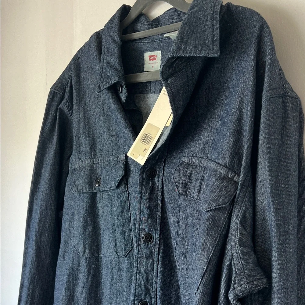 Levi's Men's Dark Blue Casual Button Down Shirt Organic Cotton Men’s Medium NWT